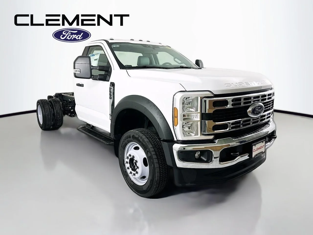 New 2026 Oxford White Ford F-550® XL image 3
