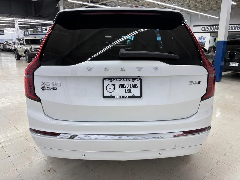 2026 Volvo XC90 Ultra - Photo 7