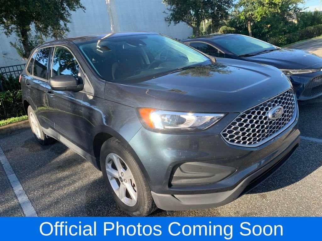 Used 2024 Blue Ford SE image 1