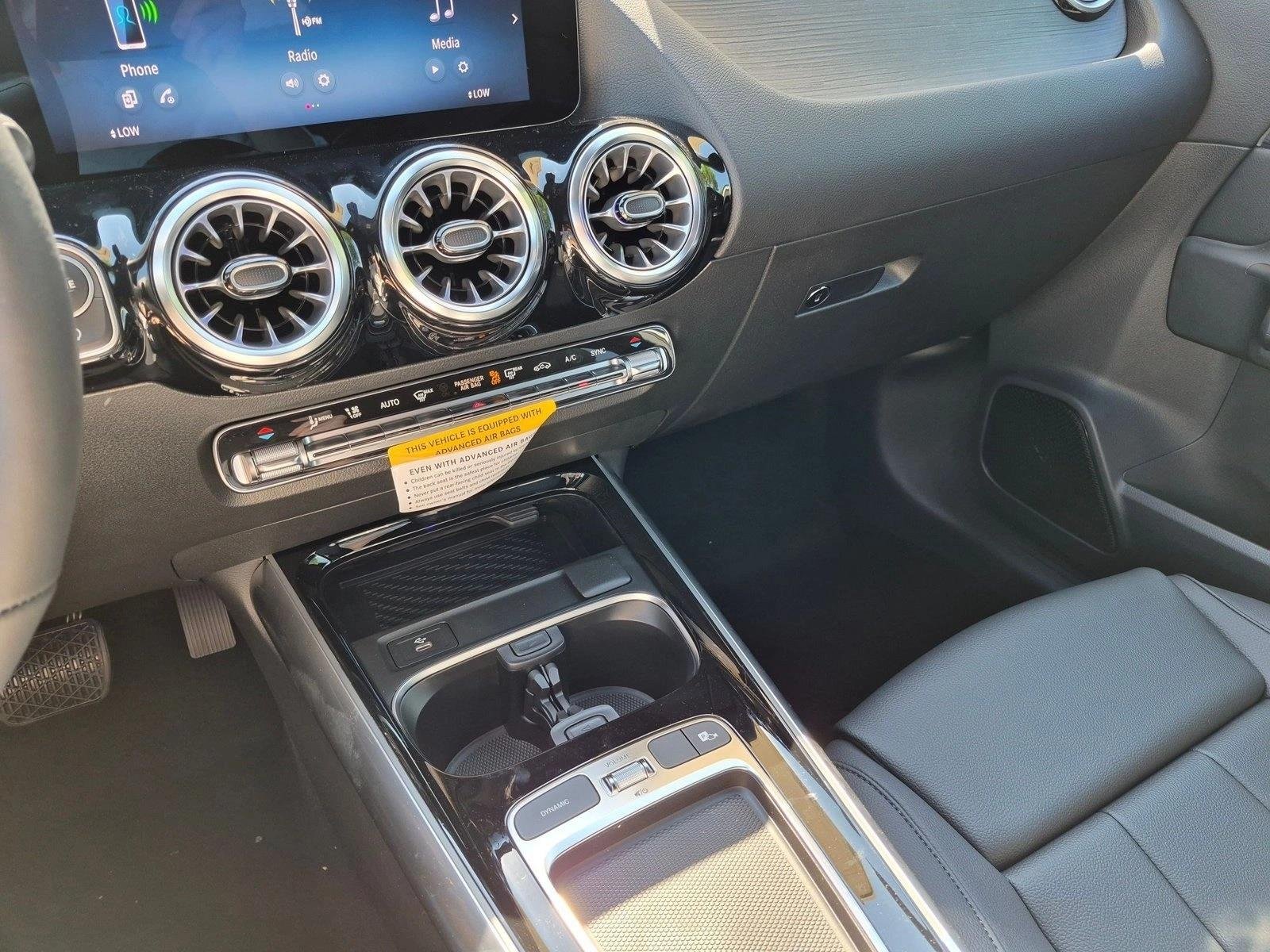 New 2026 Polar White Mercedes-Benz GLA250 image 12