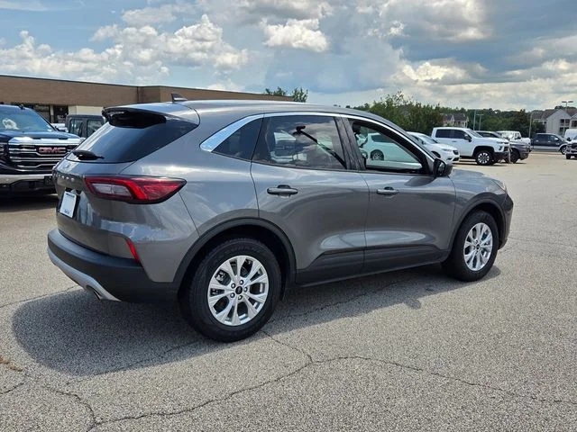 Used 2024 Gray Ford Active image 15