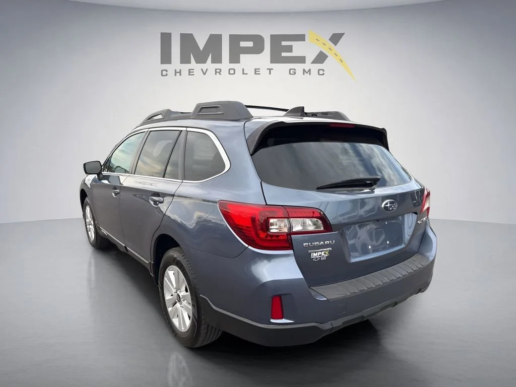 Used 2016 Blue Subaru 2.5i Premium image 3