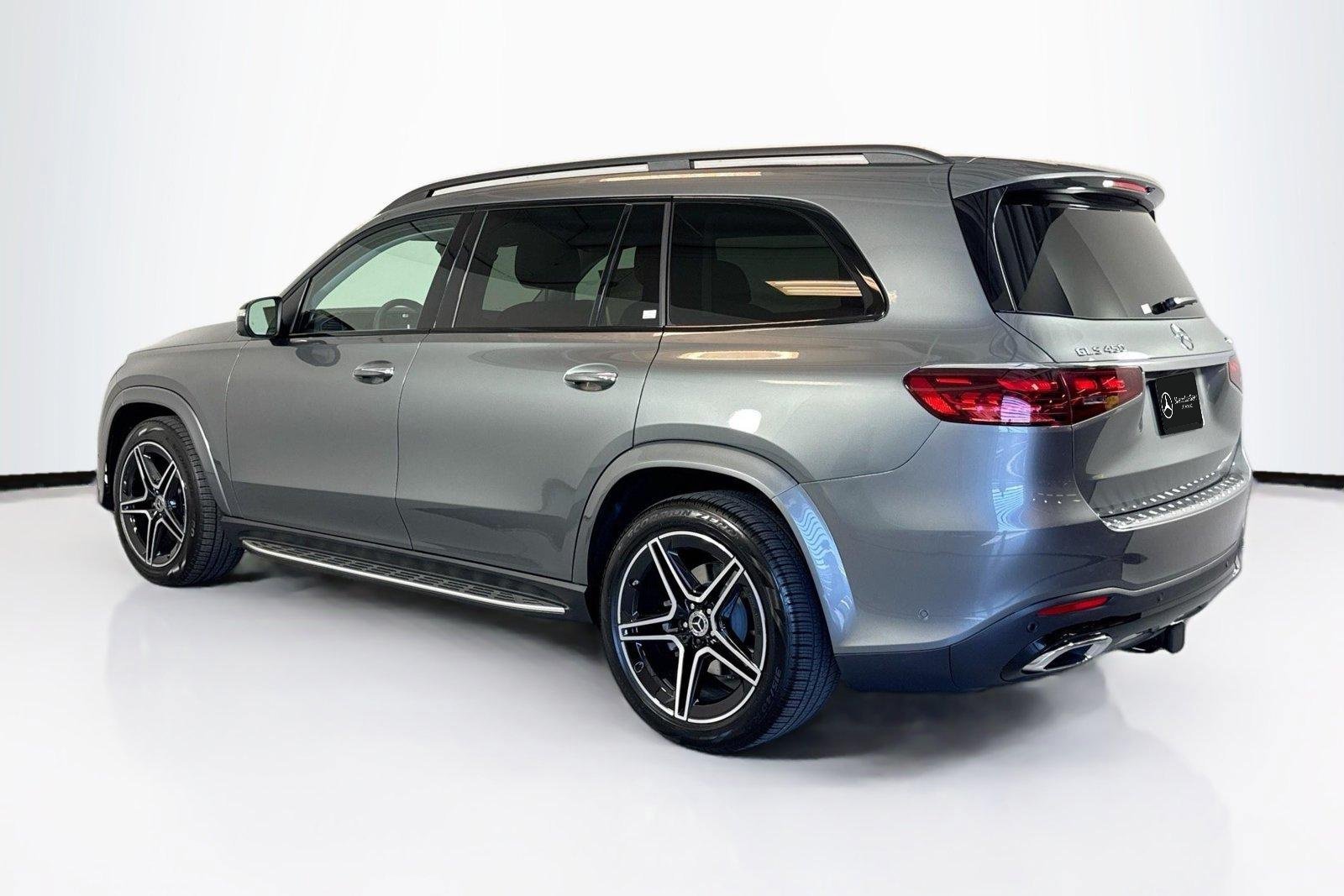 New 2026 Selenite Grey Metallic Mercedes-Benz GLS 450 image 7