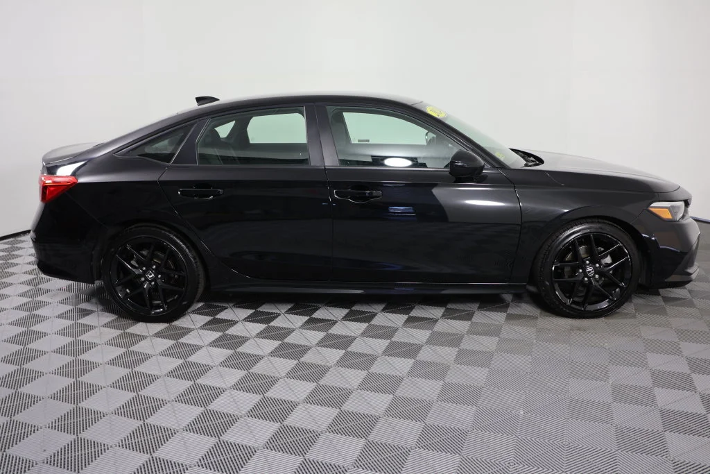 Certified Used 2024 Crystal Black Pearl Honda Sport image 9