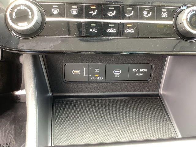 2025 Hyundai Sonata SE - Photo 31