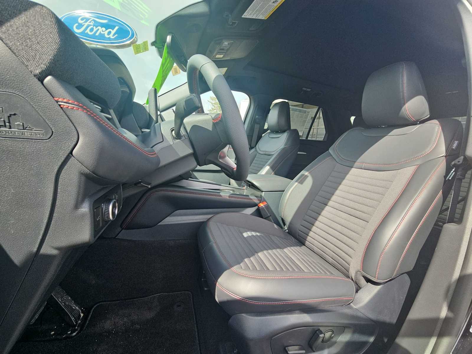 New 2026 Agate Black Metallic Ford ST-Line image 12