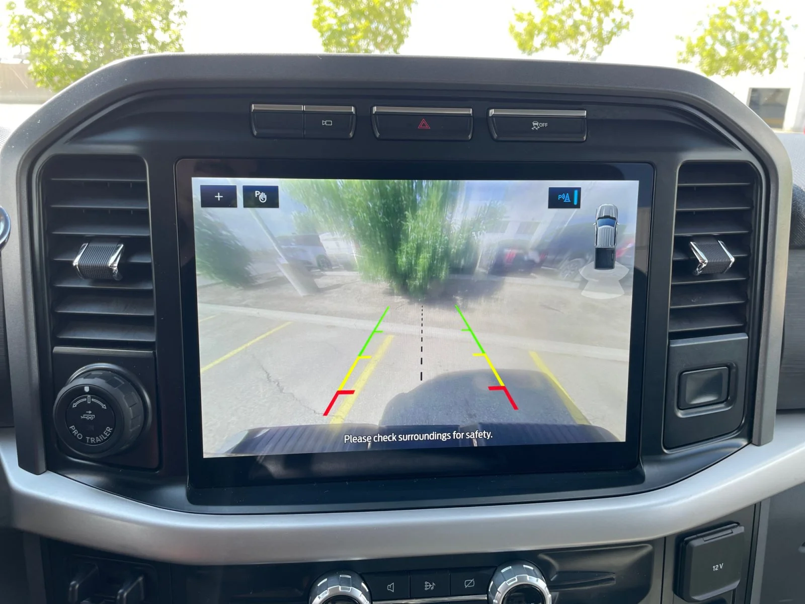 Used 2022 Red Ford XLT SuperCrew image 24
