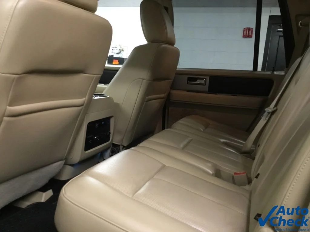Used 2017 White Ford Limited image 30