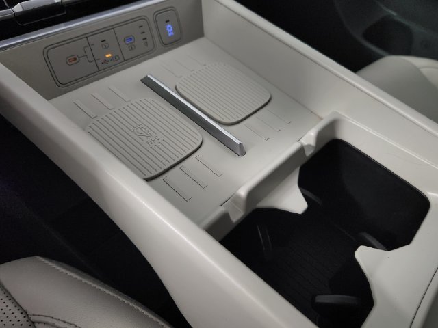 2024 Hyundai Santa Fe Limited - Photo 28