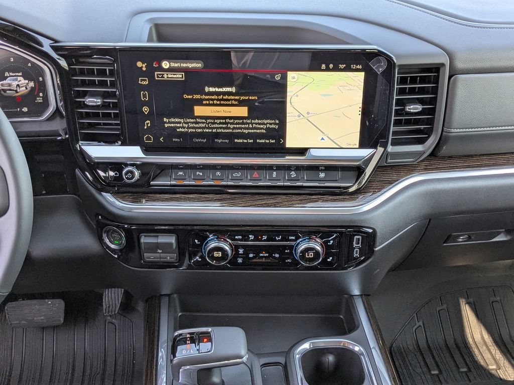 New 2026 Onyx Black GMC Elevation image 18