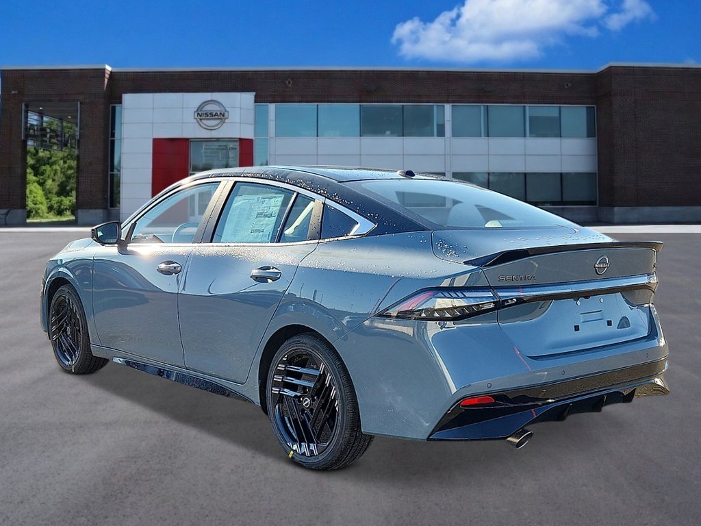 New 2027 Atlantic Gray Metallic / Super Black Two-tone Nissan SR image 2
