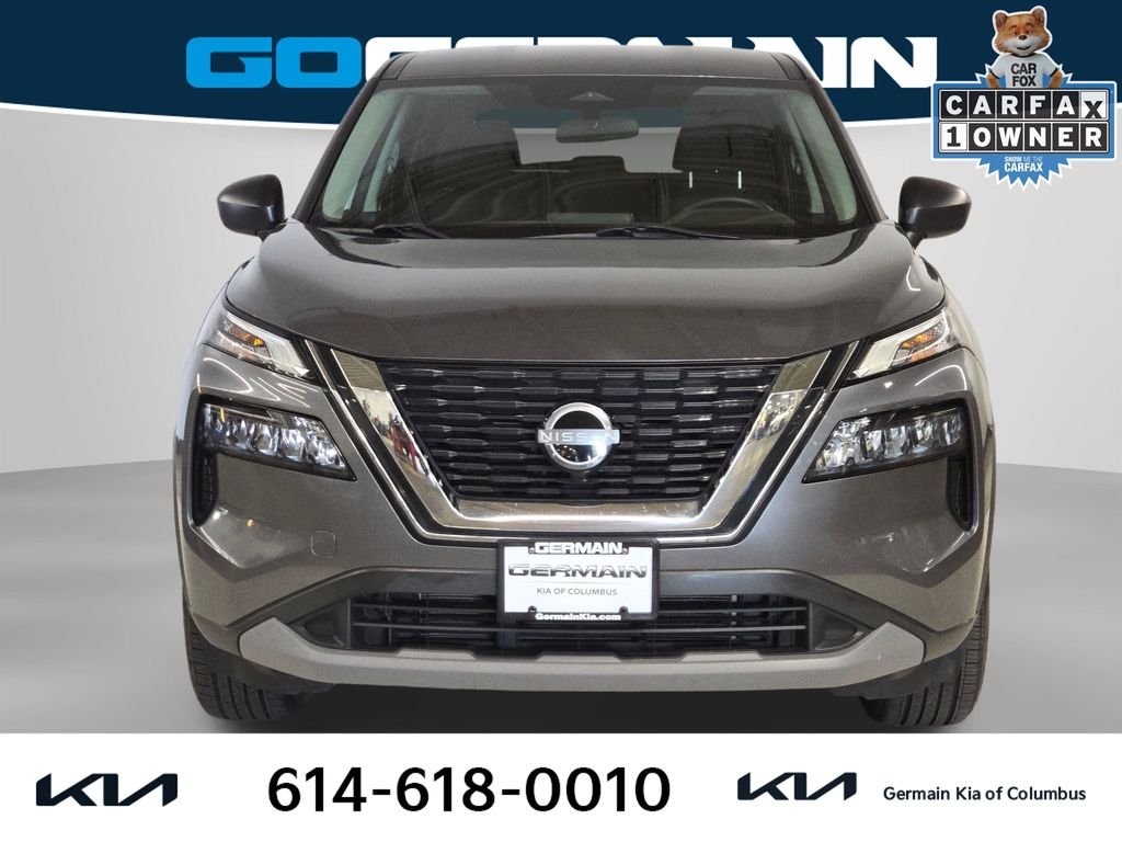 Used 2023 Gray Nissan S image 3