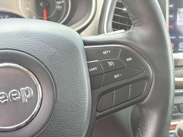 Used 2021 Orange Jeep Trailhawk image 30