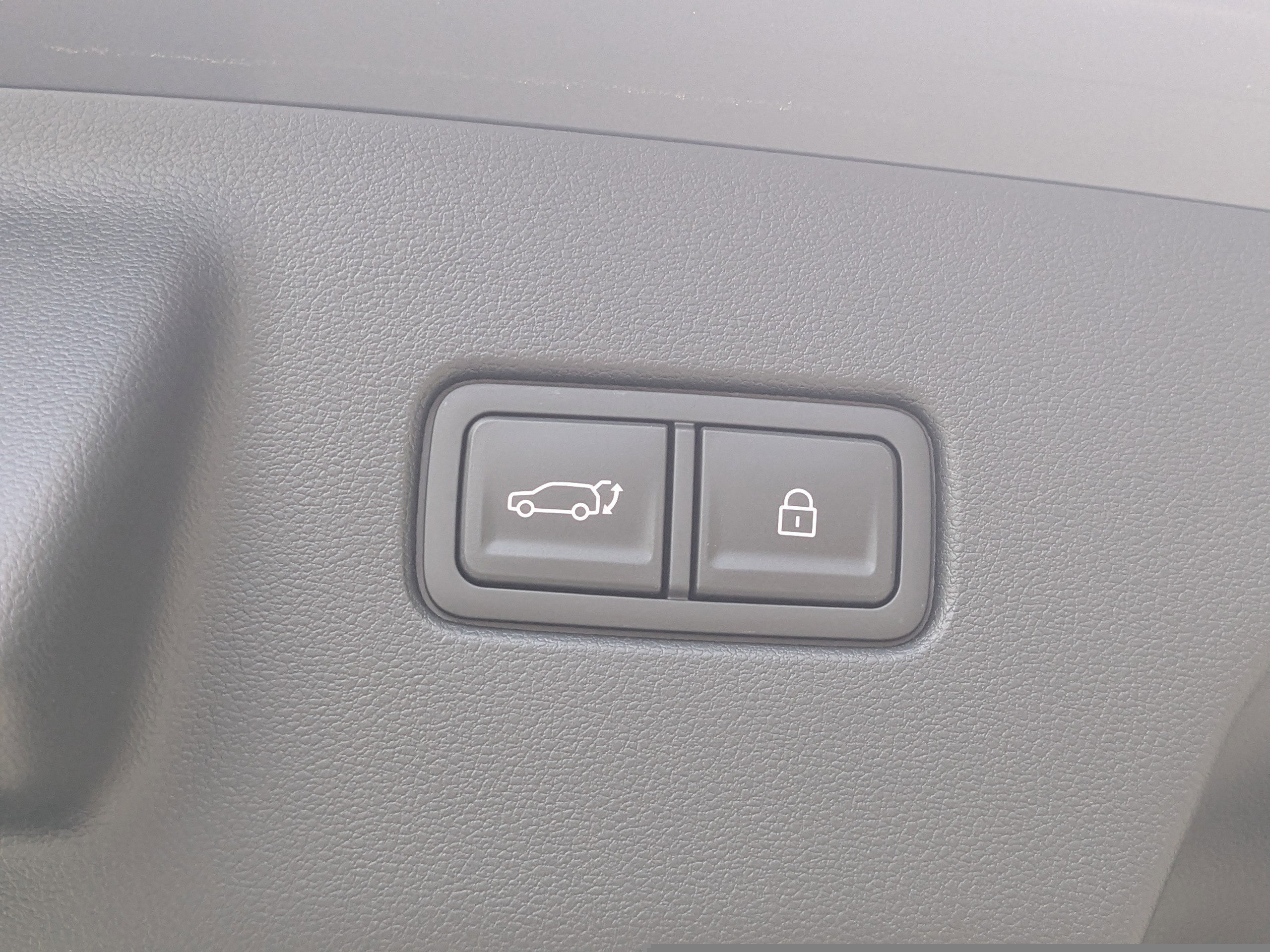 New 2026 Ecotronic Gray Pearl Hyundai Limited AWD image 15