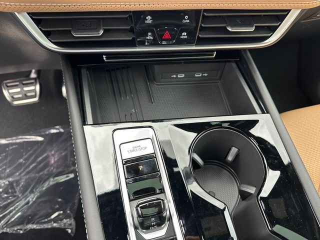 New 2026 Opal White Pearl Volkswagen 2.0T SEL R-Line Black image 30