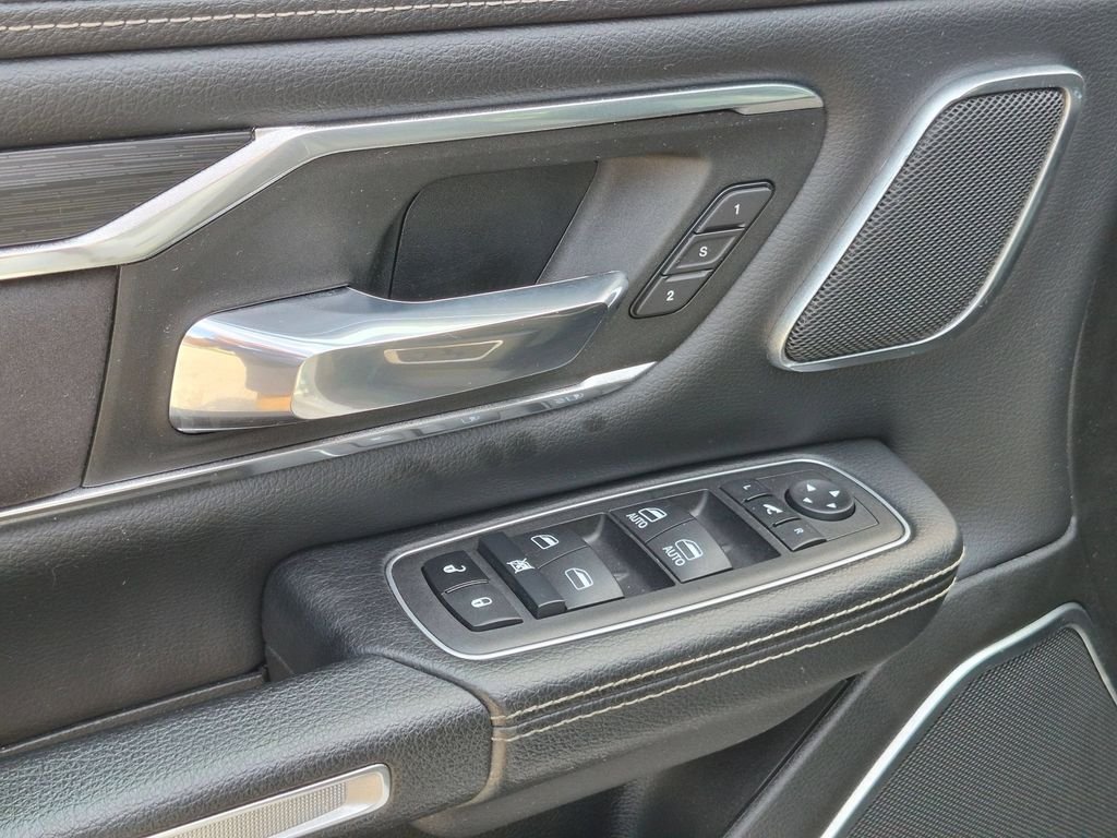 Used 2023 White Ram Laramie image 11