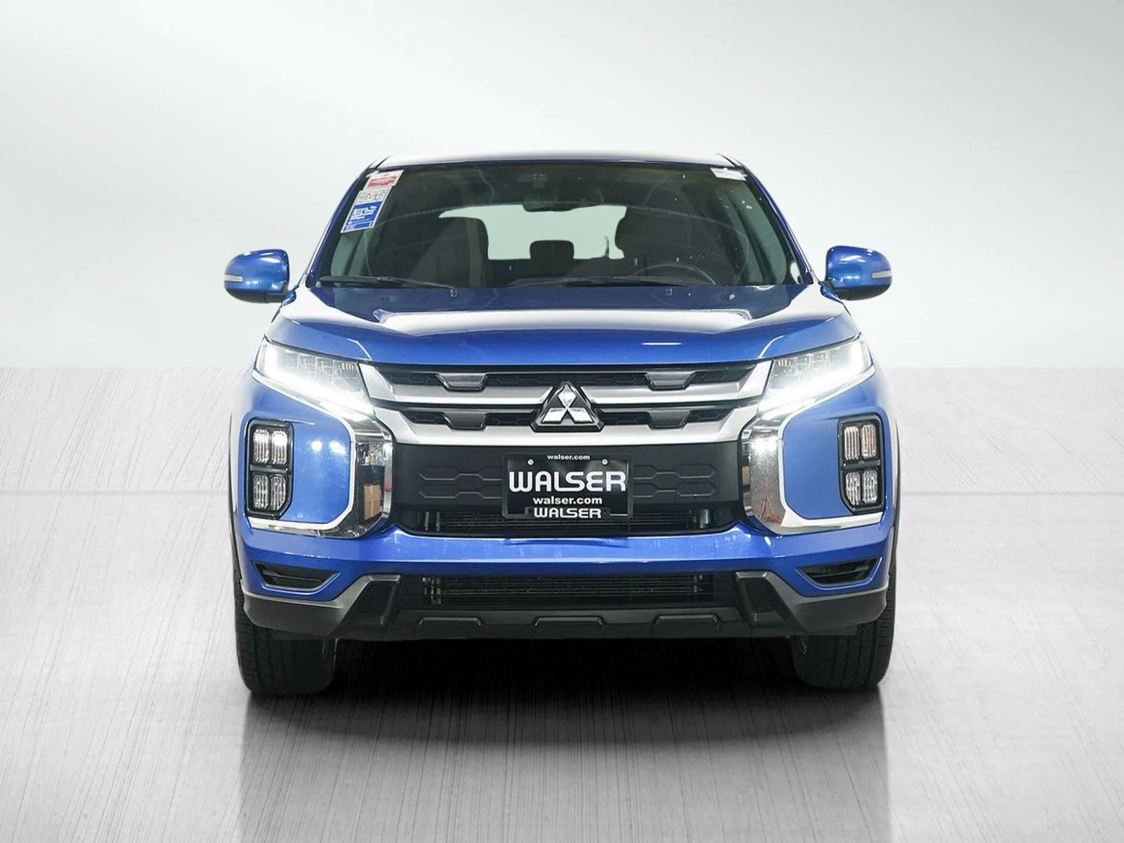 Used 2024 Blue Mitsubishi SE image 8