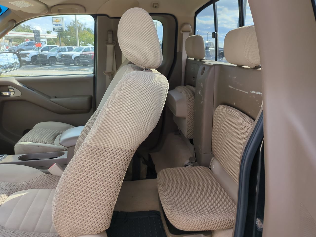 Used 2006 Super Black Nissan  image 13