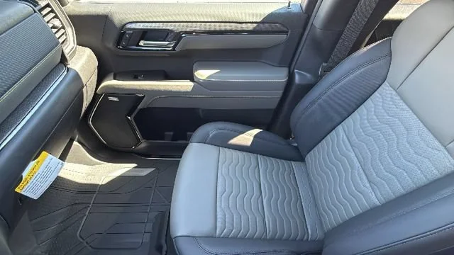 2026 Chevrolet Silverado 1500 ZR2 - Photo 12