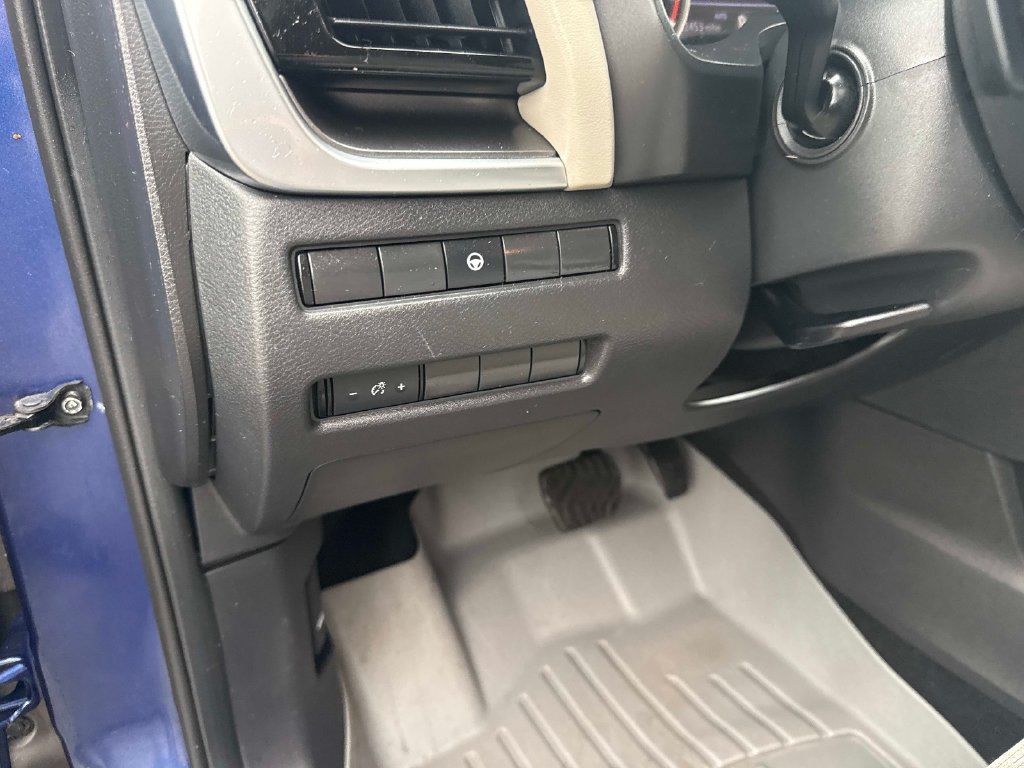 Used 2021 Blue Nissan SV image 20