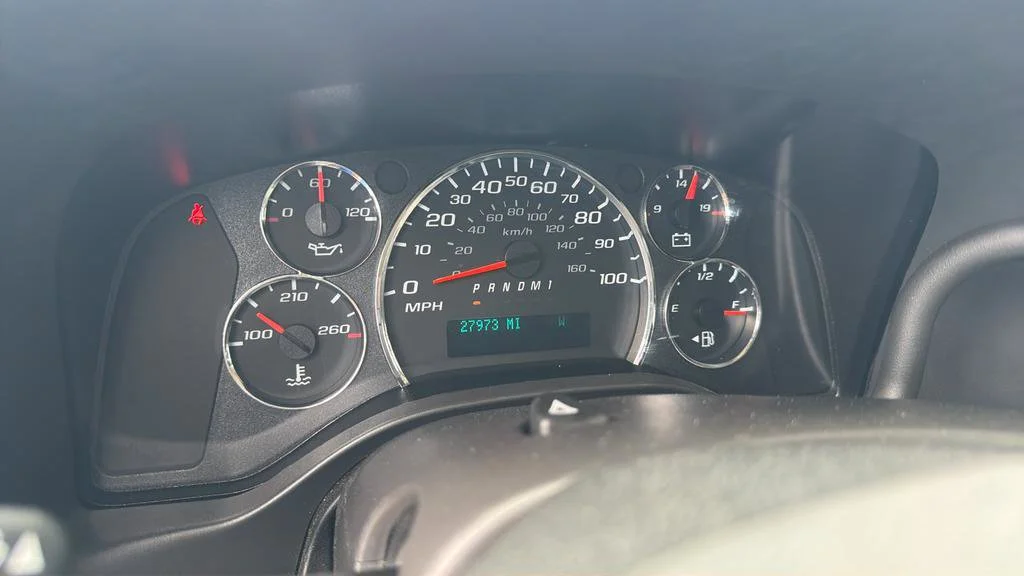 Used 2025 Summit White Chevrolet 1LT image 20