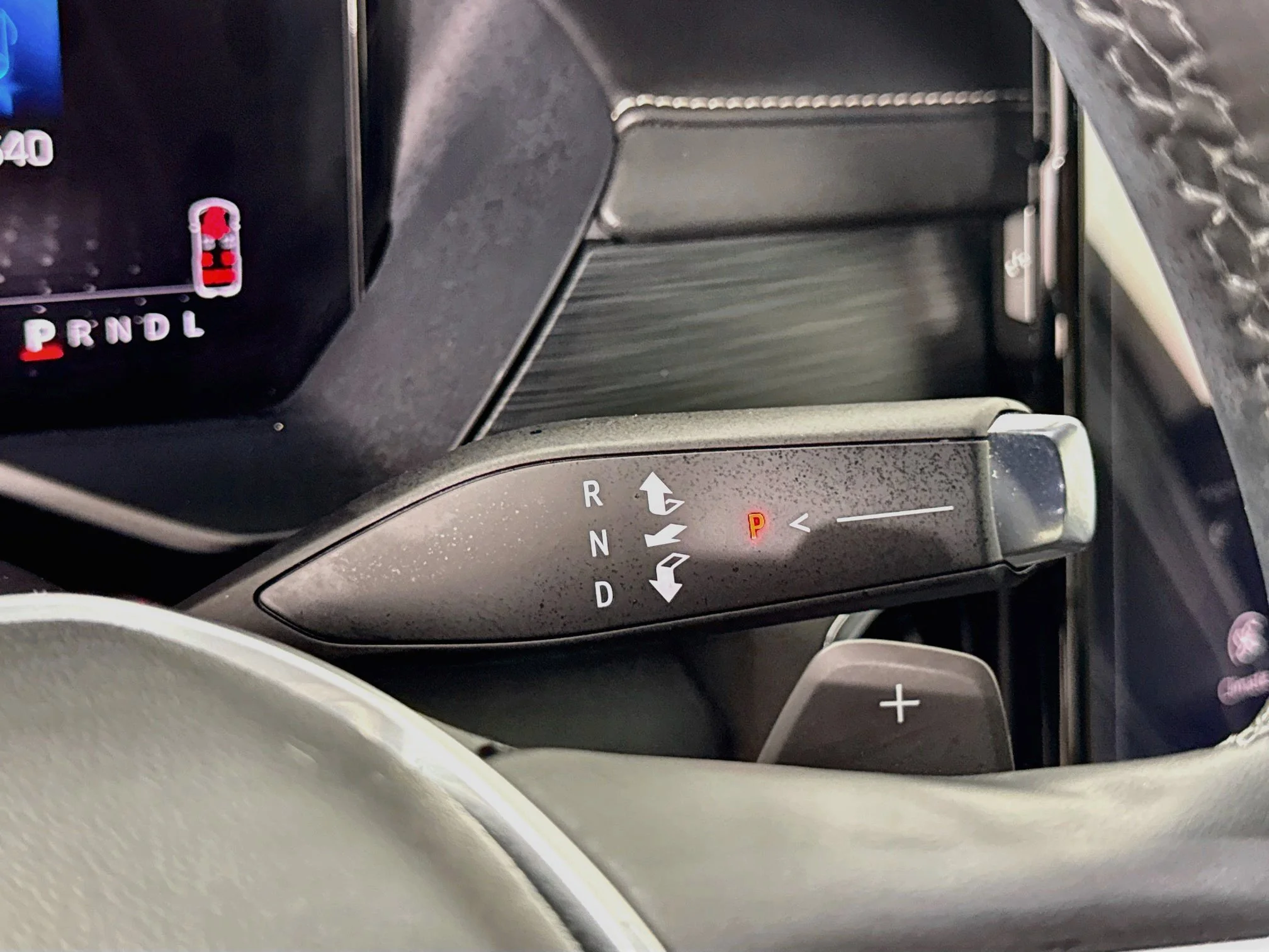 Used 2024 Summit White GMC Elevation image 19