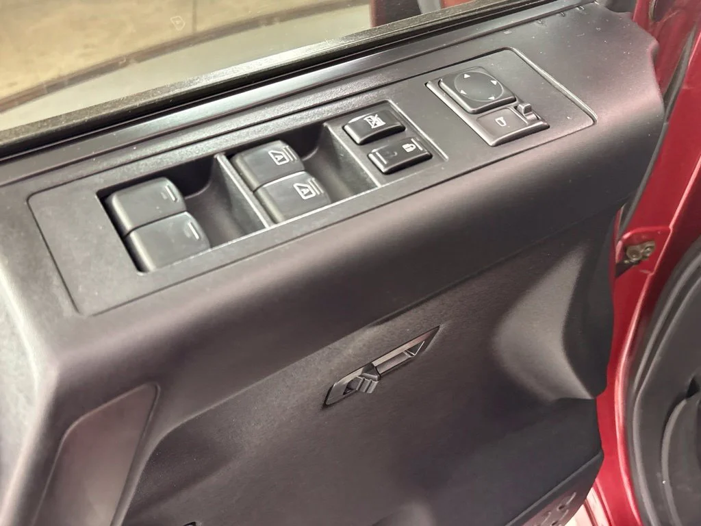Used 2013 Red Nissan PRO-4X image 27