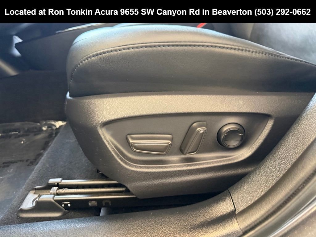 Used 2019 Magnetic Gray Metallic Toyota Advanced image 13