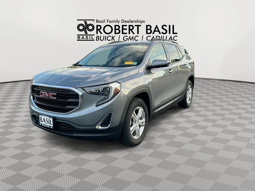 Used 2020 Gray GMC SLE image 4