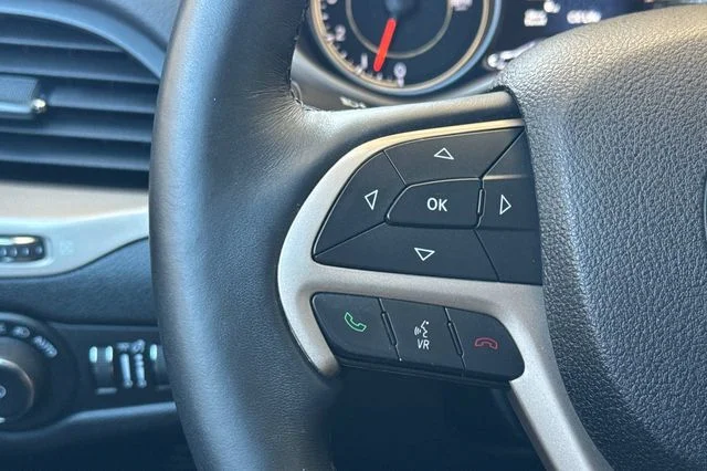 Used 2016 Gray Jeep High Altitude image 28