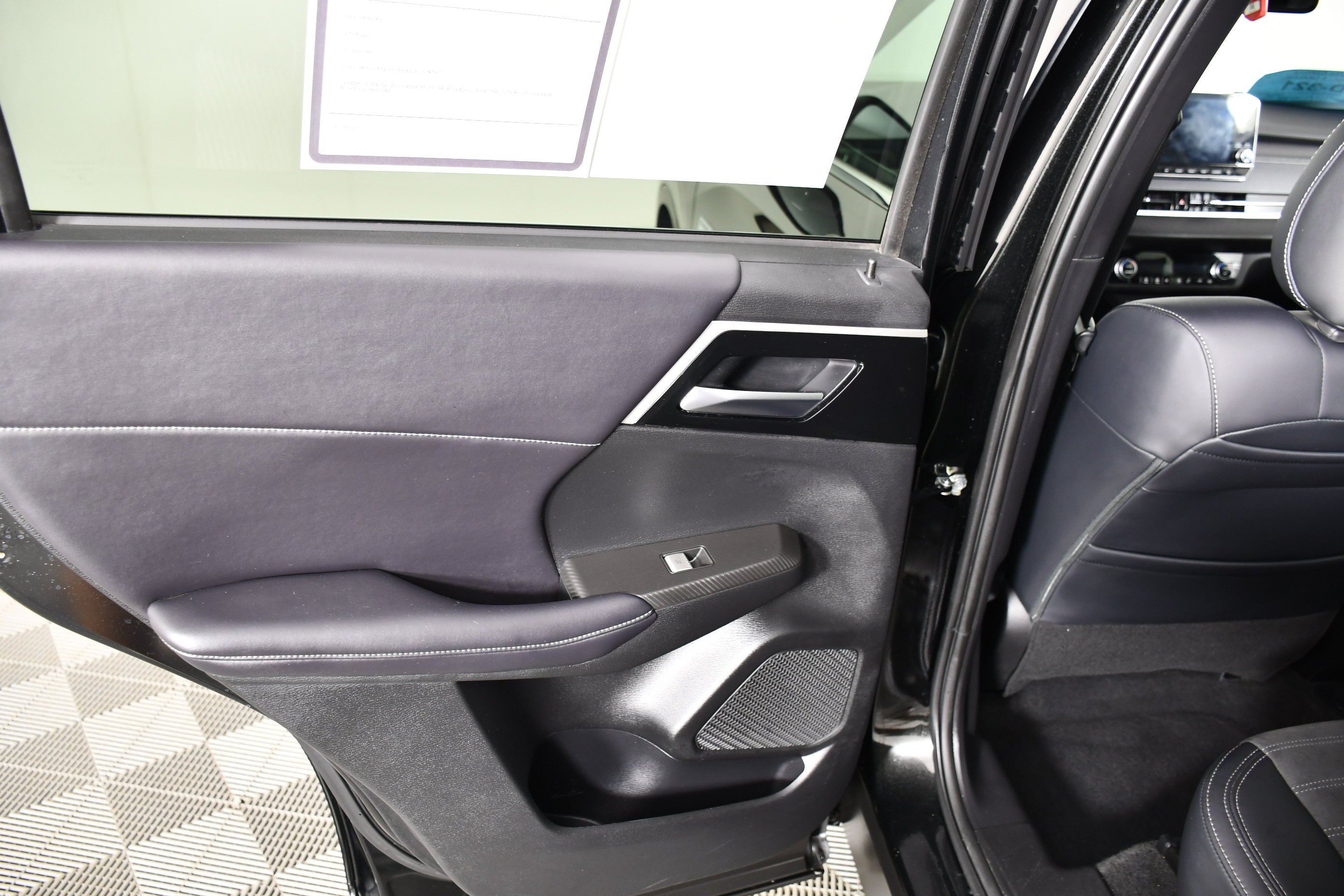 Certified Used 2024 Black Diamond Mitsubishi SE image 45