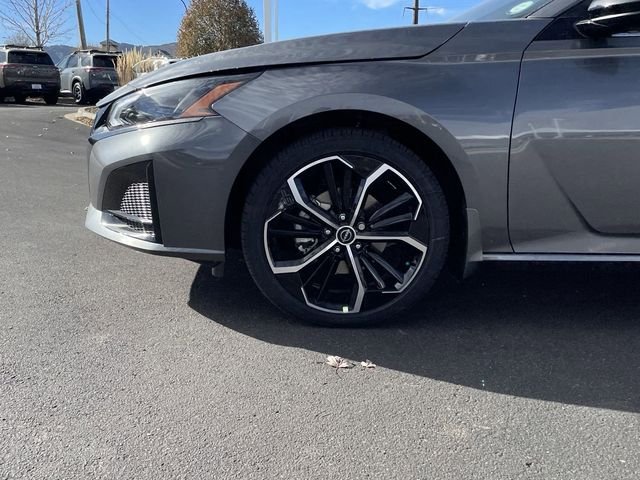 New 2025 Gun Metallic Nissan 2.5 SR image 10