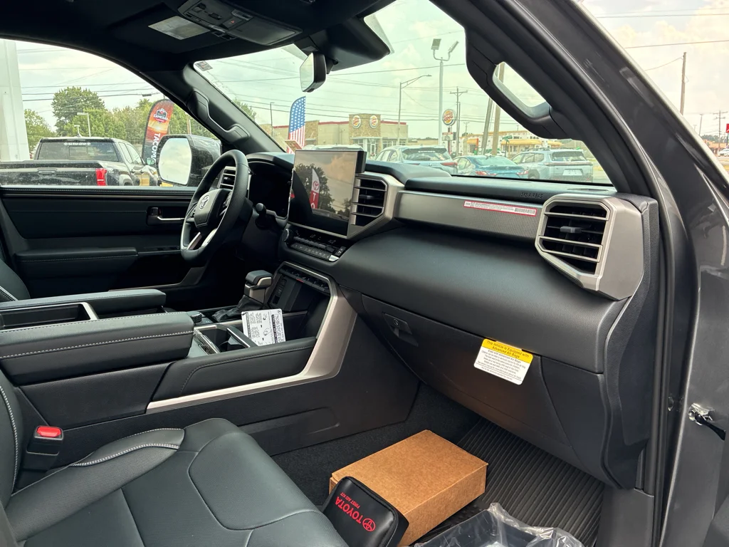 2026 Toyota Tundra Limited - Photo 13