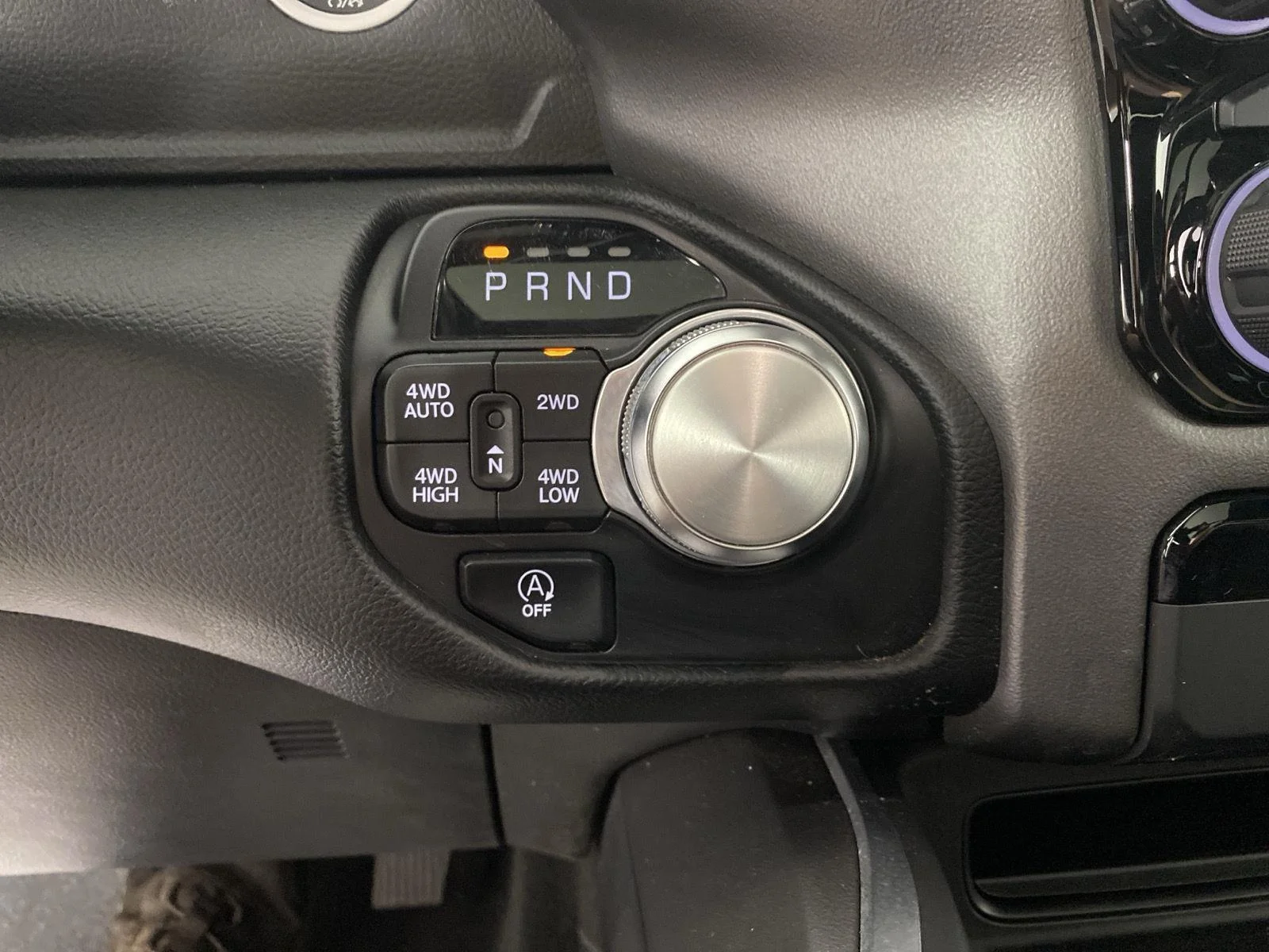 Used 2021 Diamond Black Crystal Pearlcoat Ram Laramie image 25