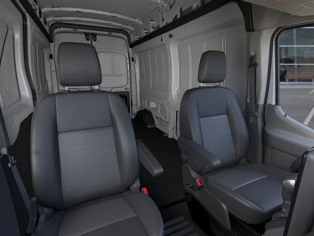 New 2026 Oxford White Ford Base image 33