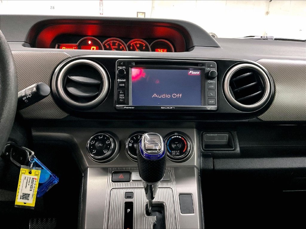 Used 2013 Silver Scion 10 Series image 24