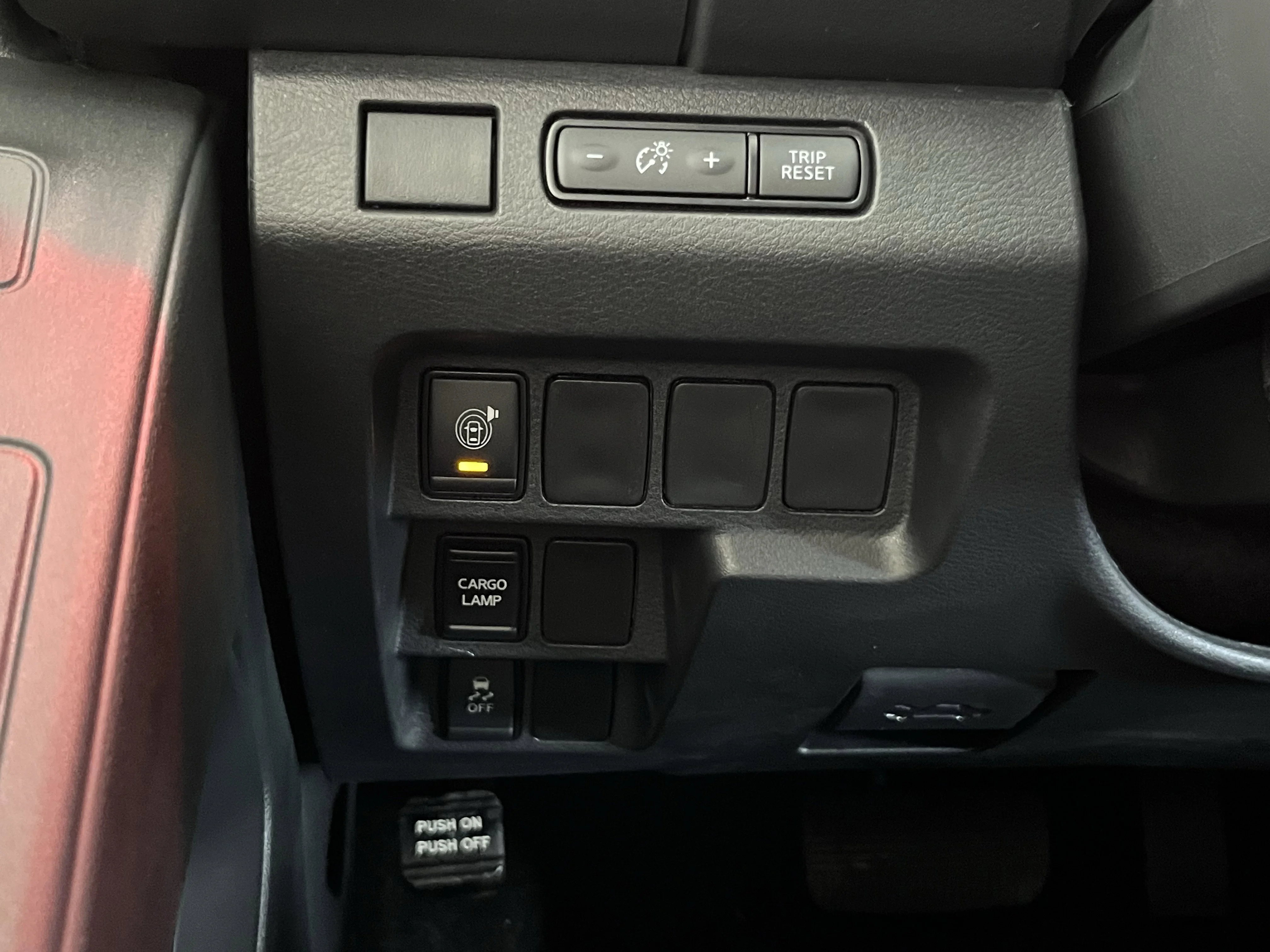 New 2026 Boulder Gray Pearl Nissan Crew Cab SV image 34