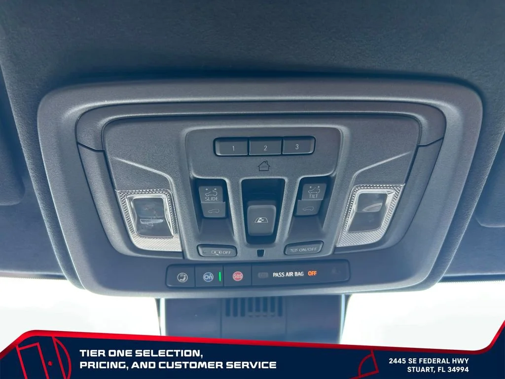 Used 2025 Onyx Black GMC Denali Ultimate image 27