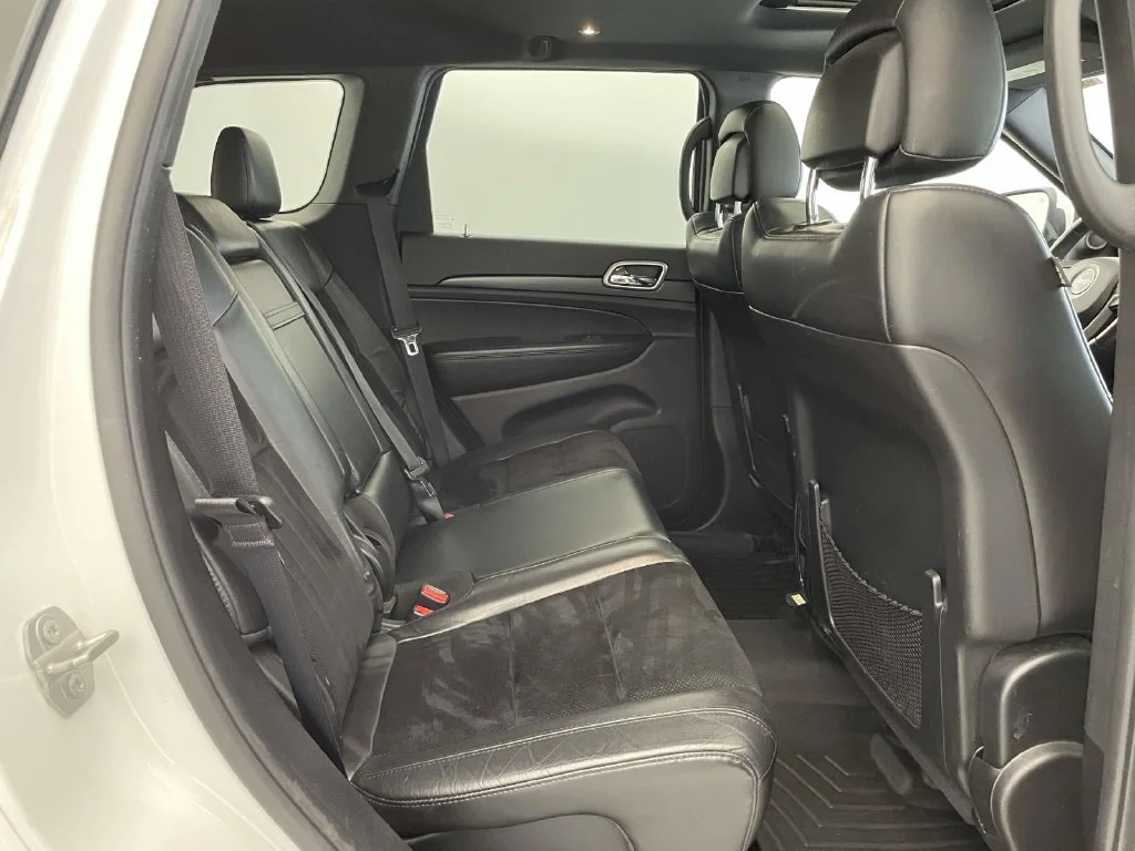 Used 2018 White Jeep Altitude image 17