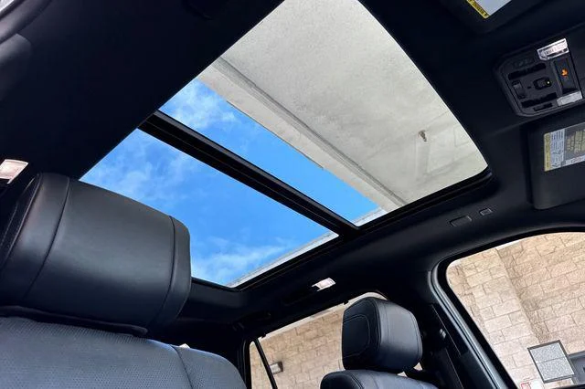 Certified Used 2023 WIND CHILL PEARL* Toyota  image 21