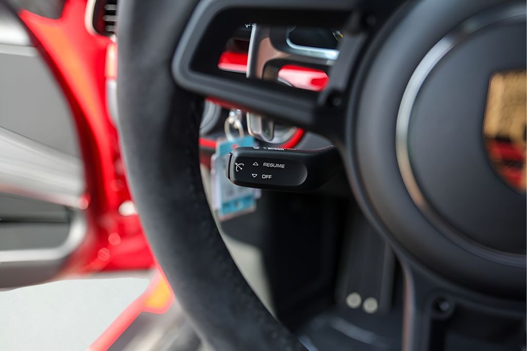 Used 2018 Red Porsche GT3 image 18