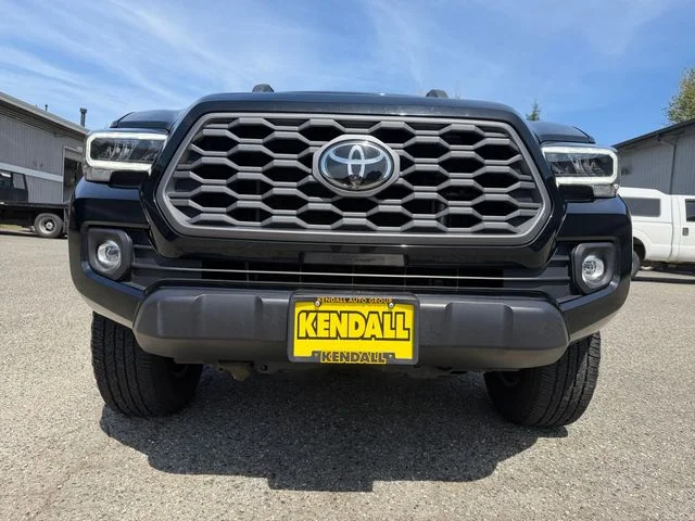 Used 2022 Midnight Black Metallic Toyota TRD Off-Road image 29
