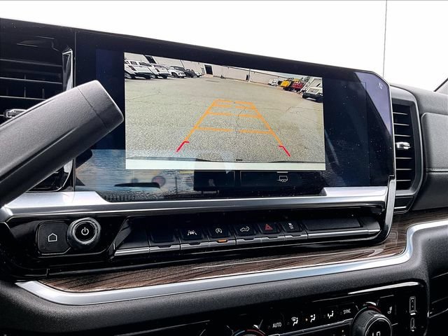 Used 2022 Summit White Chevrolet LT image 26