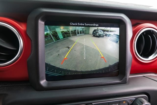 Used 2019 Crystal Metallic Jeep Unlimited Rubicon image 31