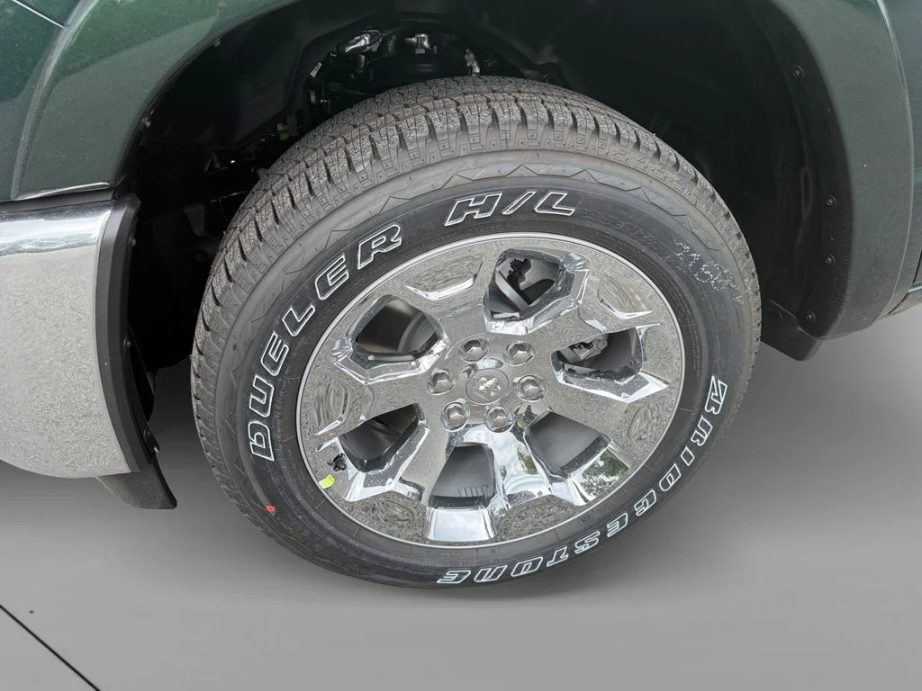 New 2027 Serrano-Green Metallic Exterior Paint RAM Big Horn/Lone Star image 9