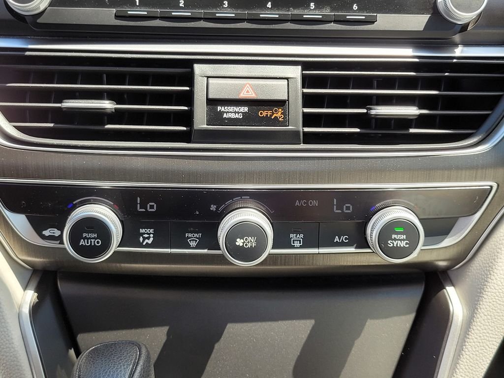 2018 Honda Accord LX - Photo 18