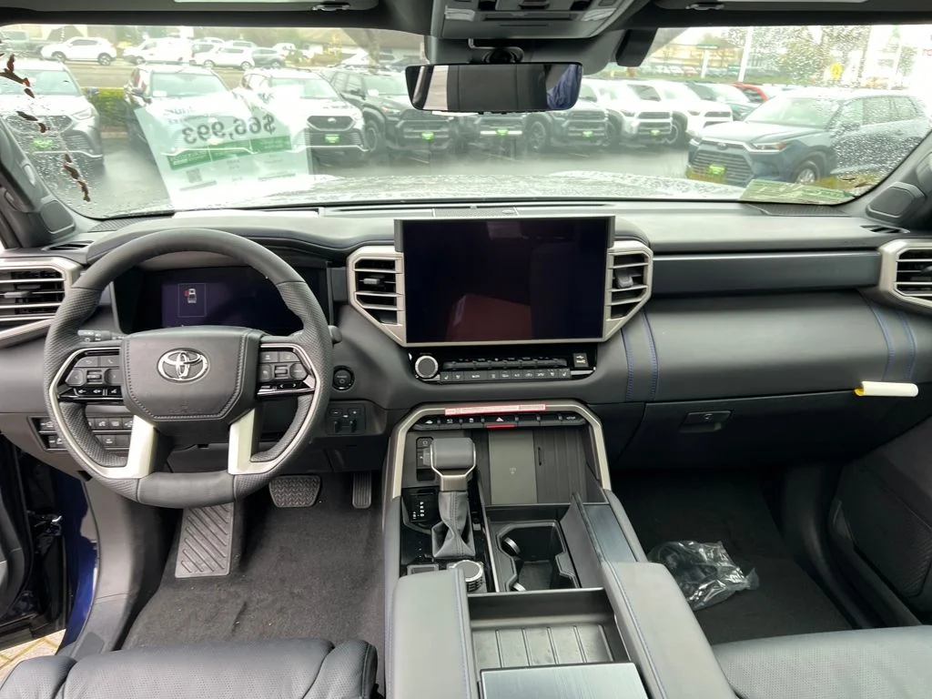 2026 Toyota Tundra Platinum - Photo 18