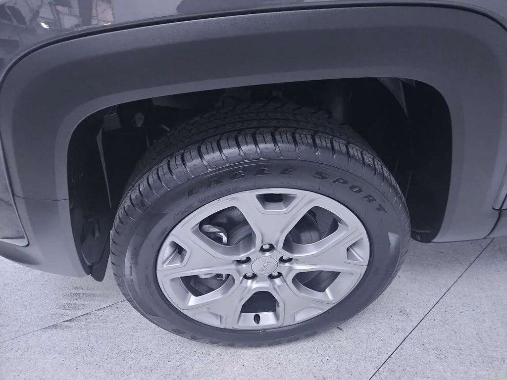 Used 2023 Gray Jeep Limited image 10