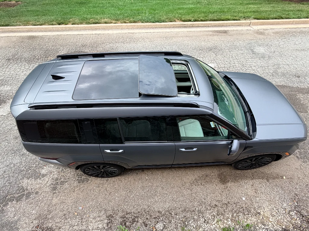 Used 2025 Ecotronic Gray Matte Hyundai Calligraphy image 9