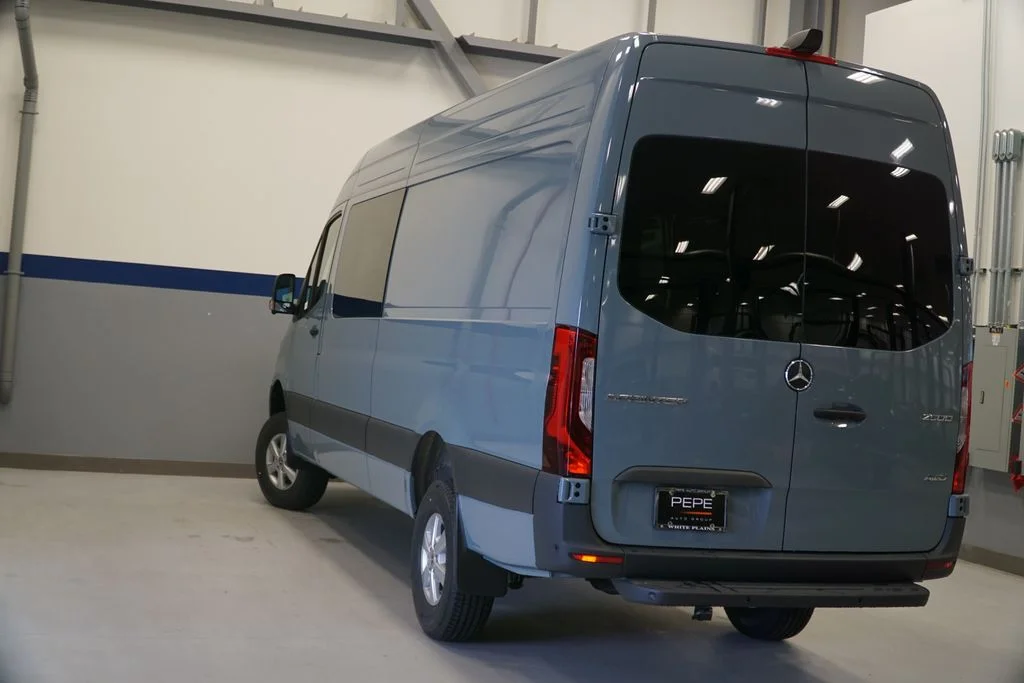 2026 Mercedes-Benz Sprinter Crew Van Base - Photo 4